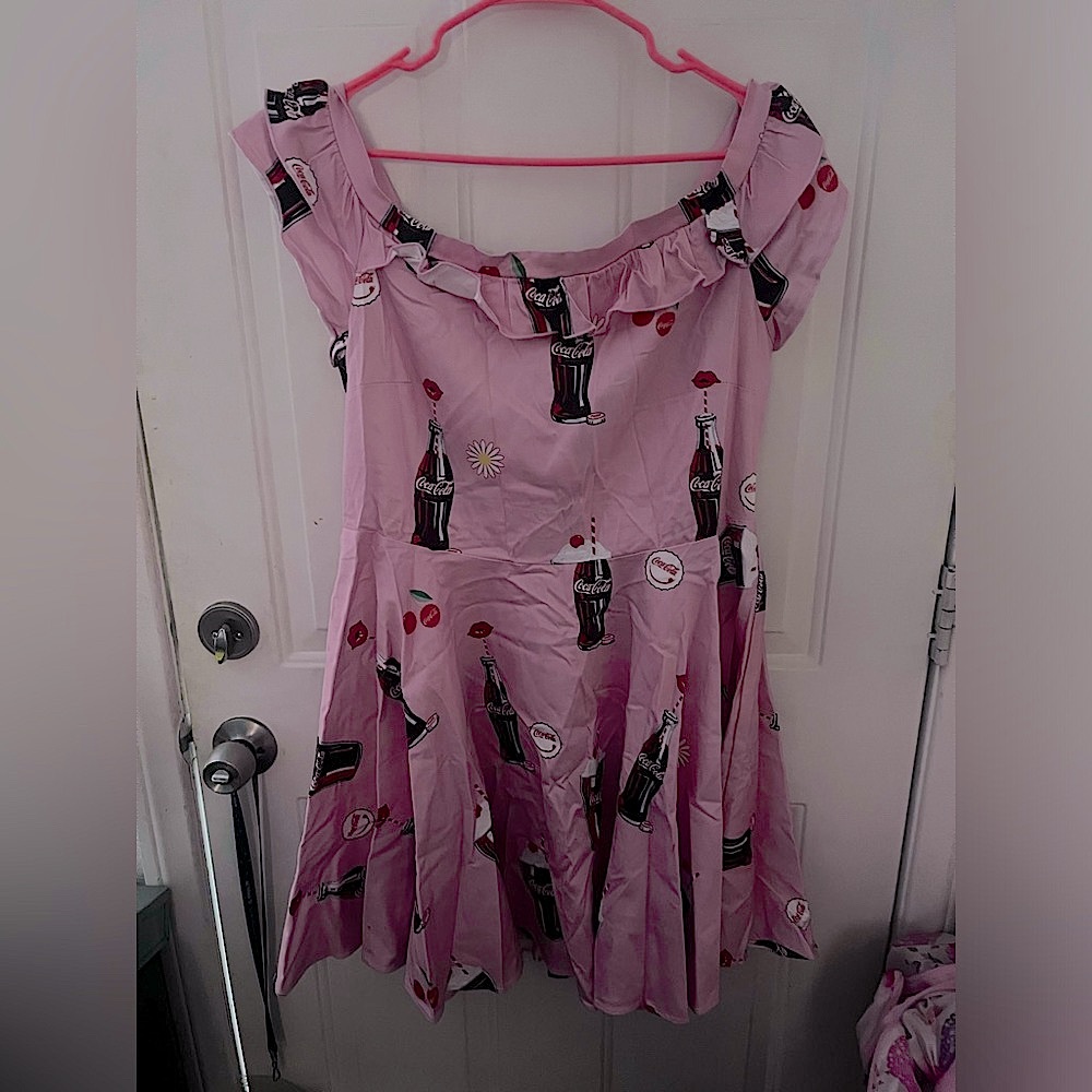 Loungefly discontinued Stitch Shoppe pink Coca Cola dress. Size XL. Excellent.